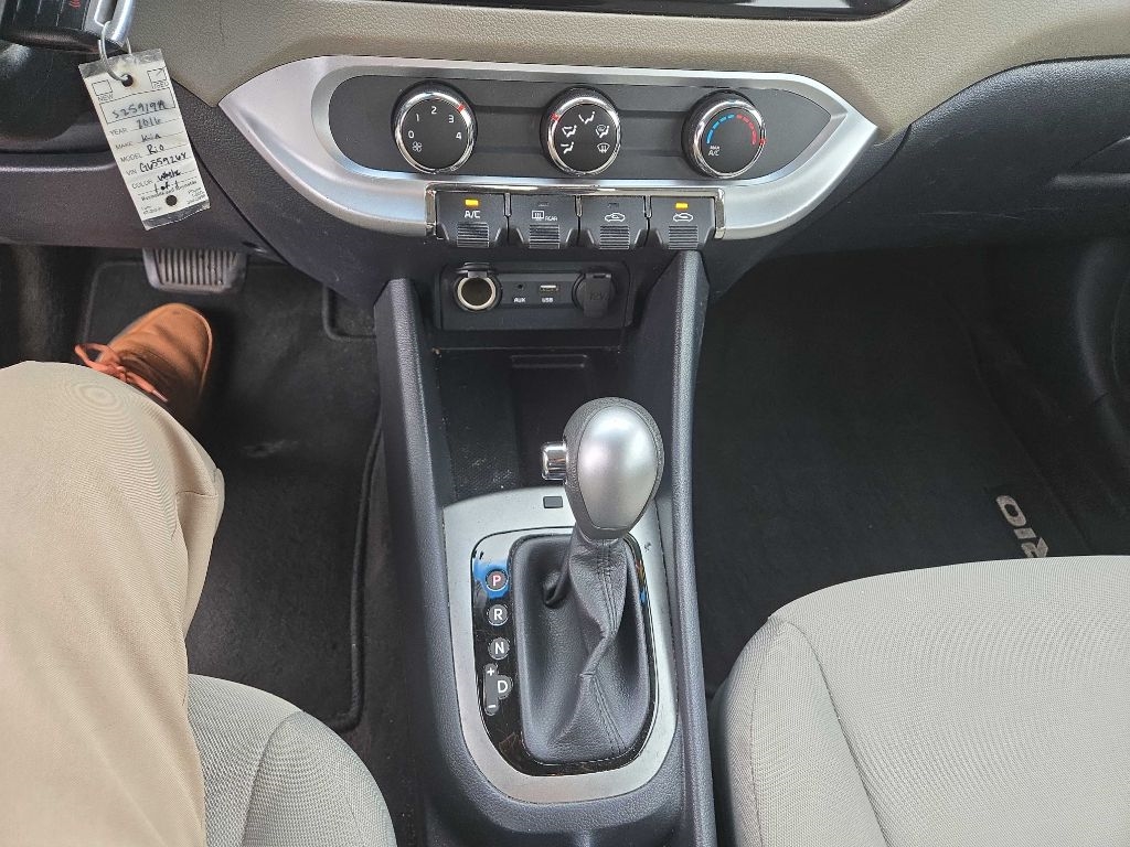 Kia Rio  2016 Kia Rio  2016