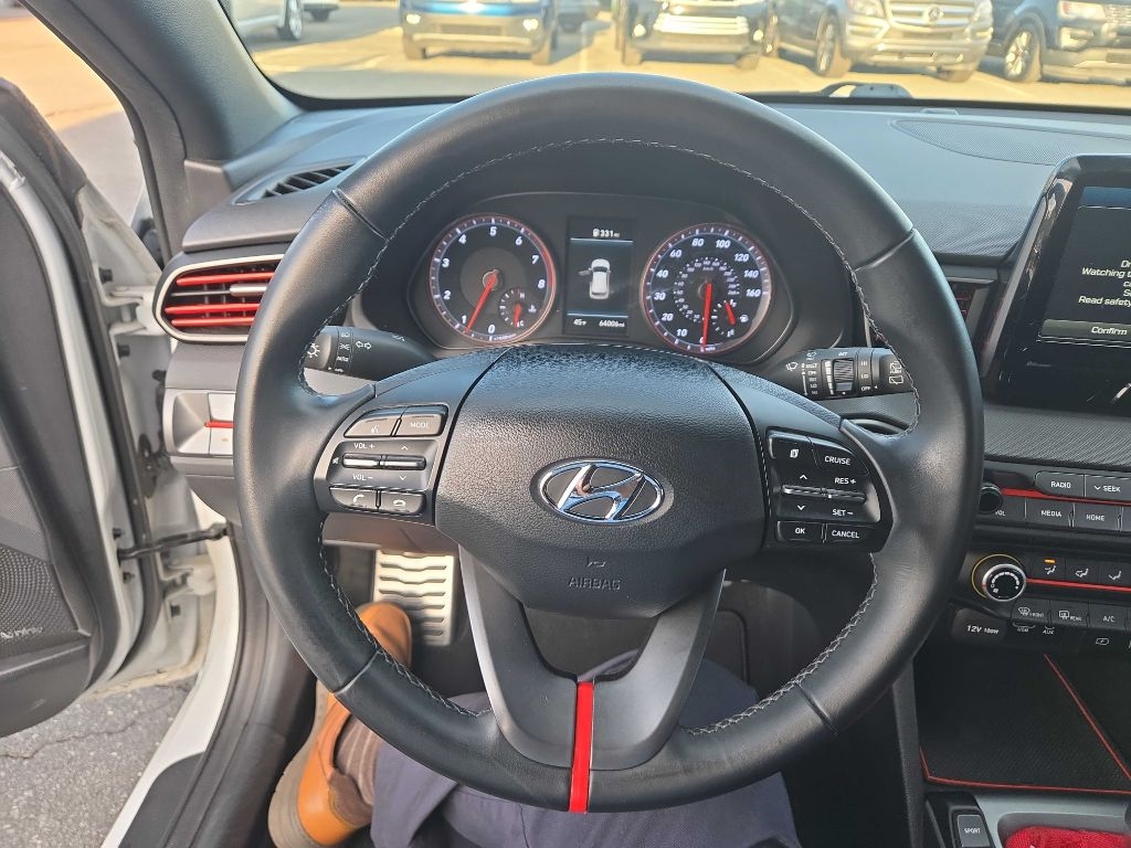 Hyundai Veloster  2020