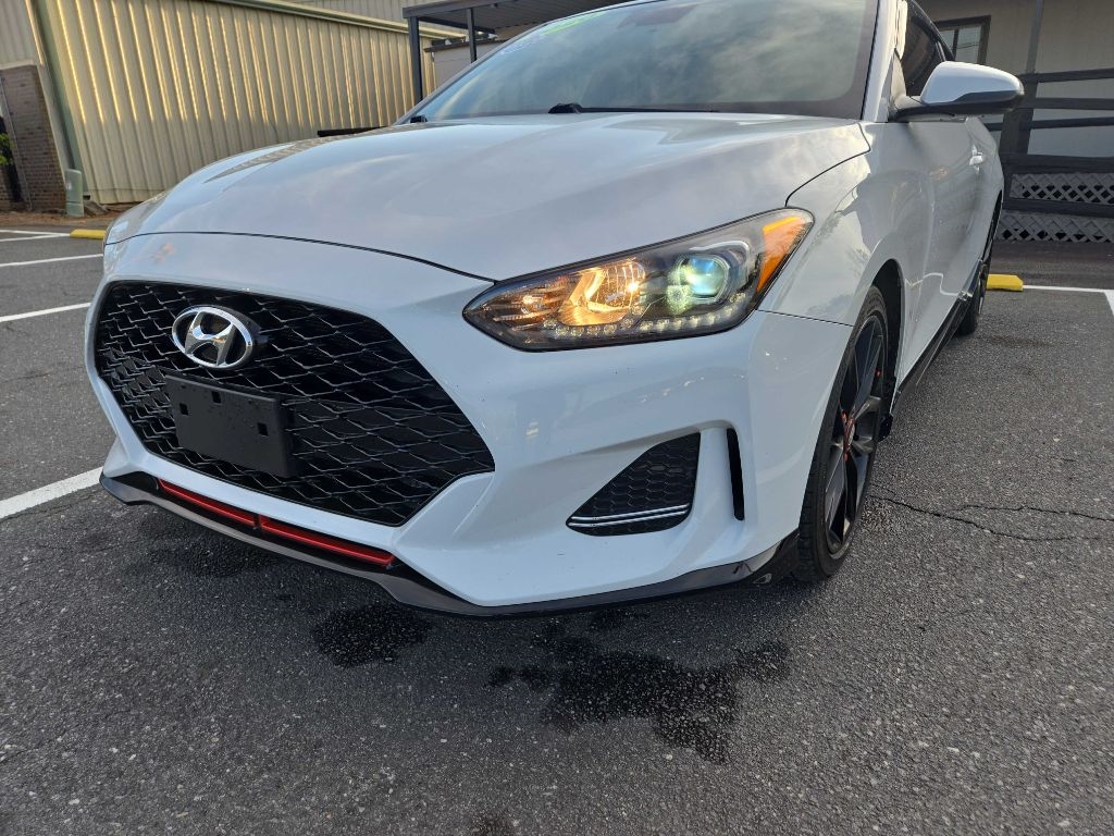 Hyundai Veloster  2020