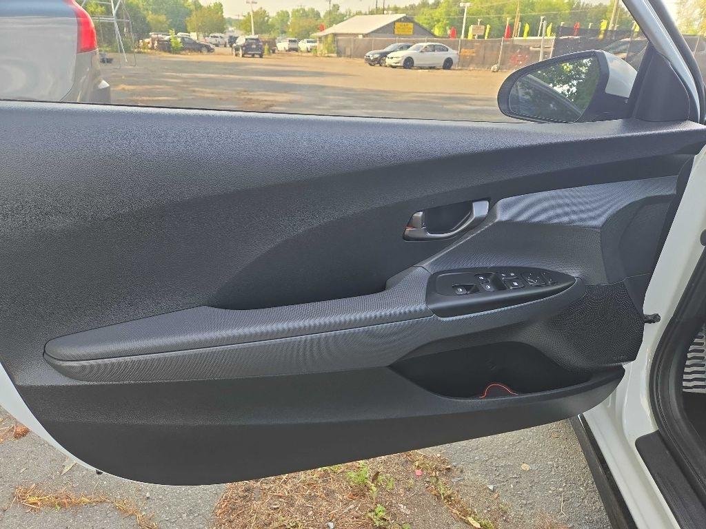 Hyundai Veloster  2020