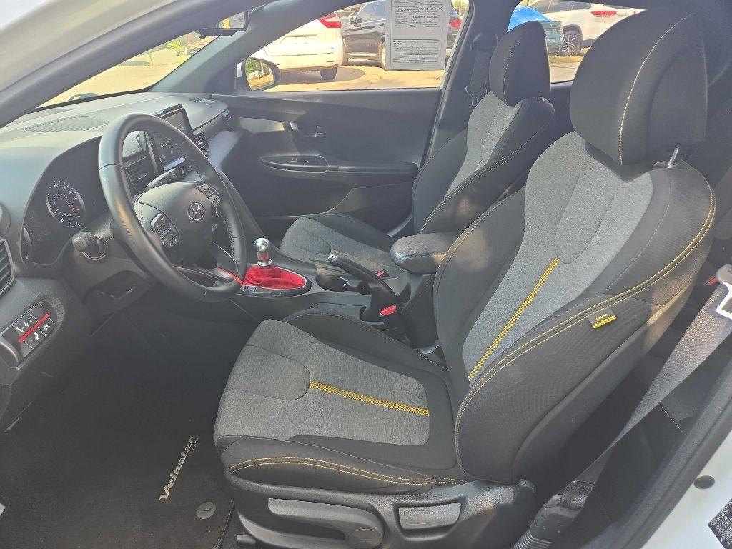 Hyundai Veloster  2020