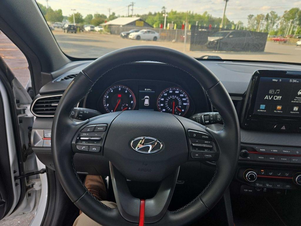 Hyundai Veloster  2020