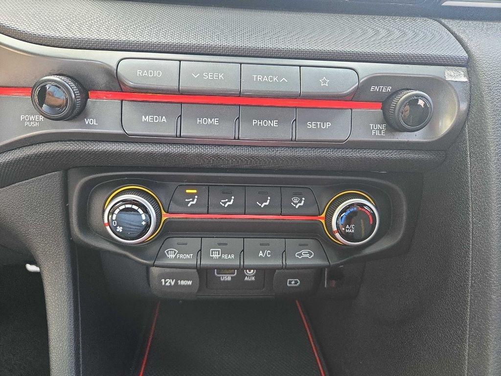Hyundai Veloster  2020