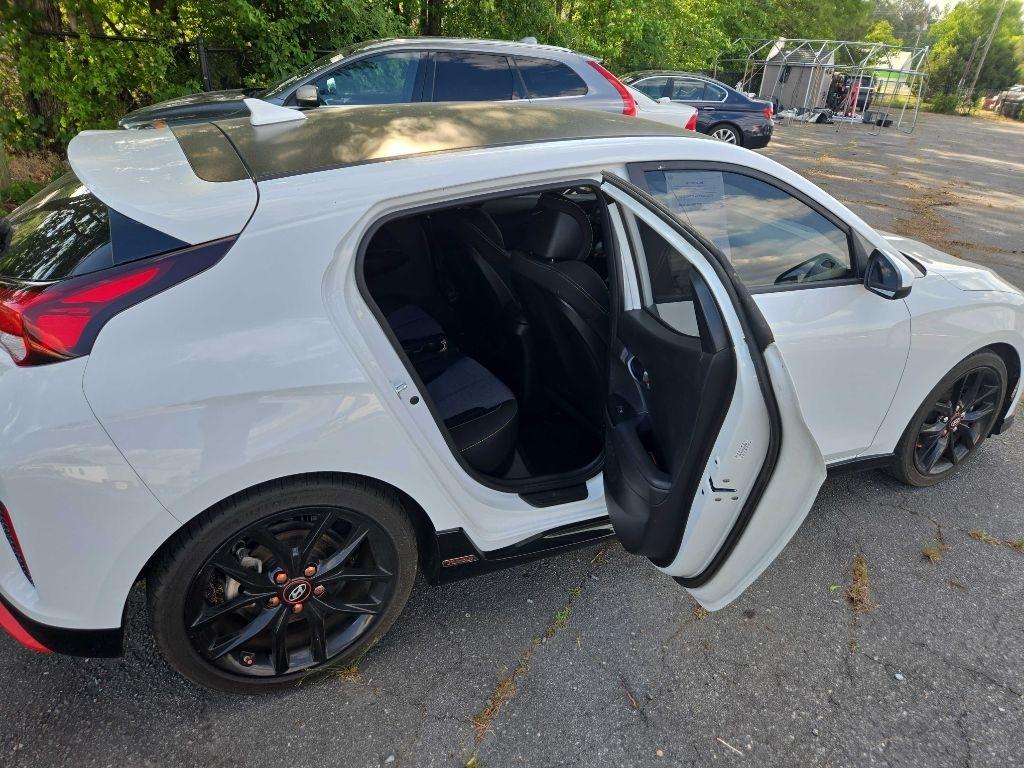 Hyundai Veloster  2020