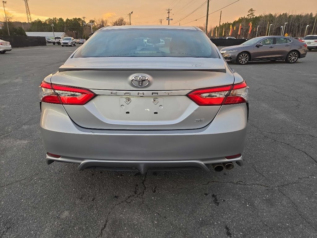 Toyota Camry  2018