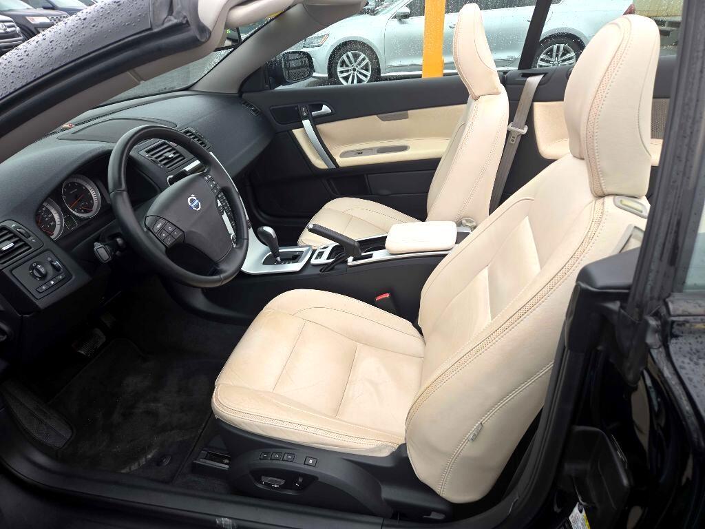 Volvo C70  2012
