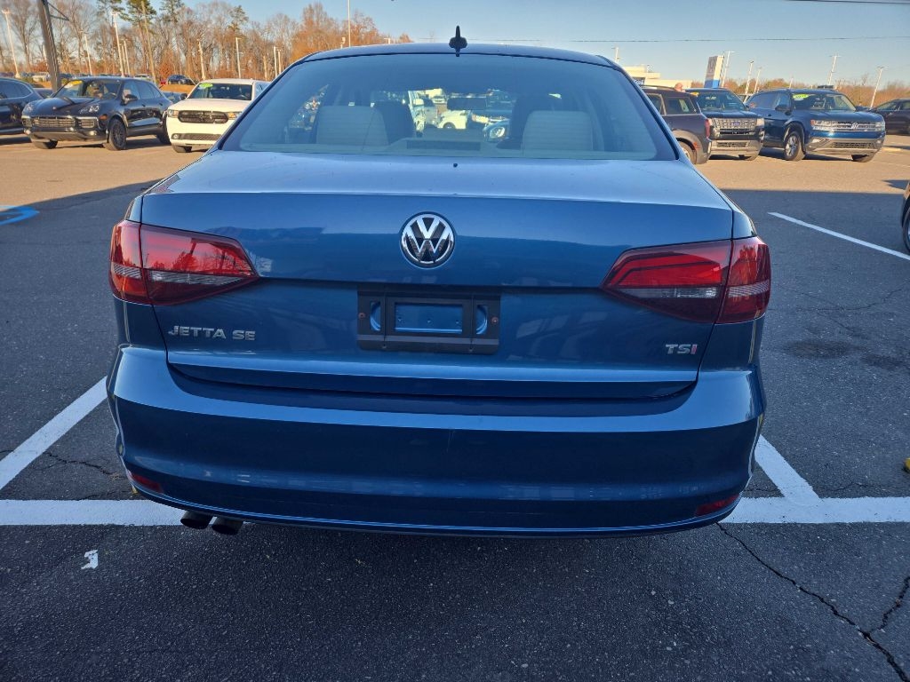 Volkswagen Jetta  2017