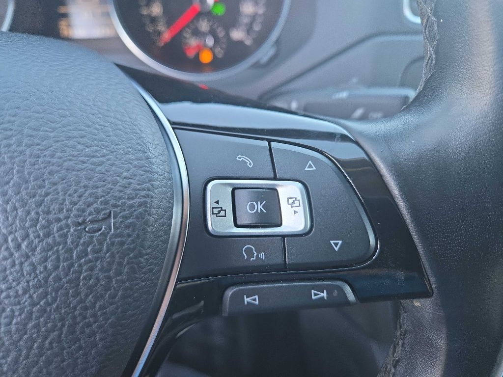 Volkswagen Jetta  2017