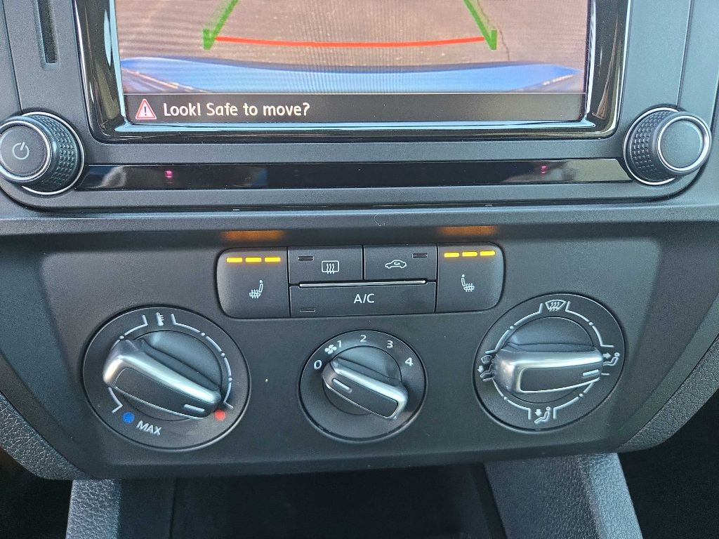 Volkswagen Jetta  2017