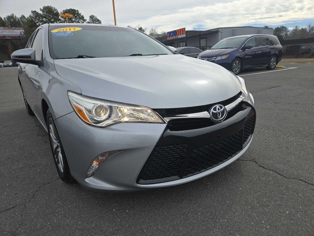 Toyota Camry  2017