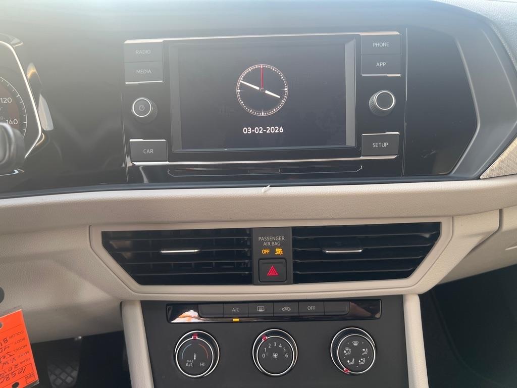 Volkswagen Jetta  2019