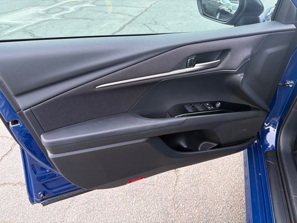 Toyota Camry Hybrid  2025