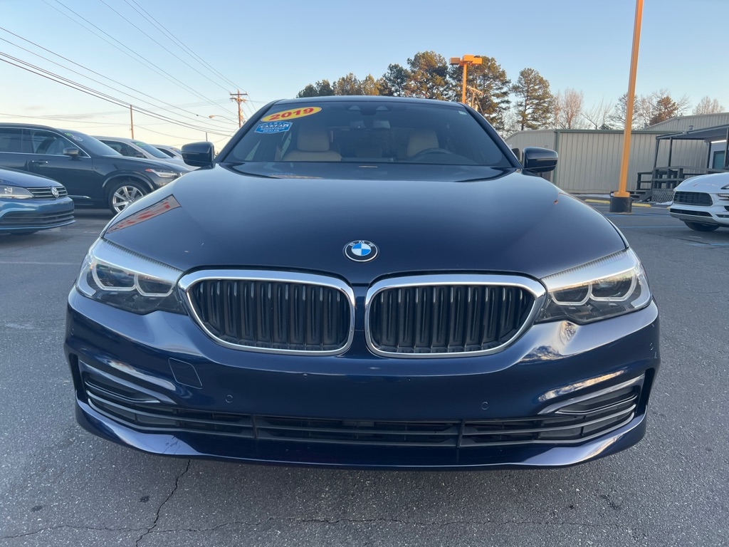 BMW 5-Series  2019