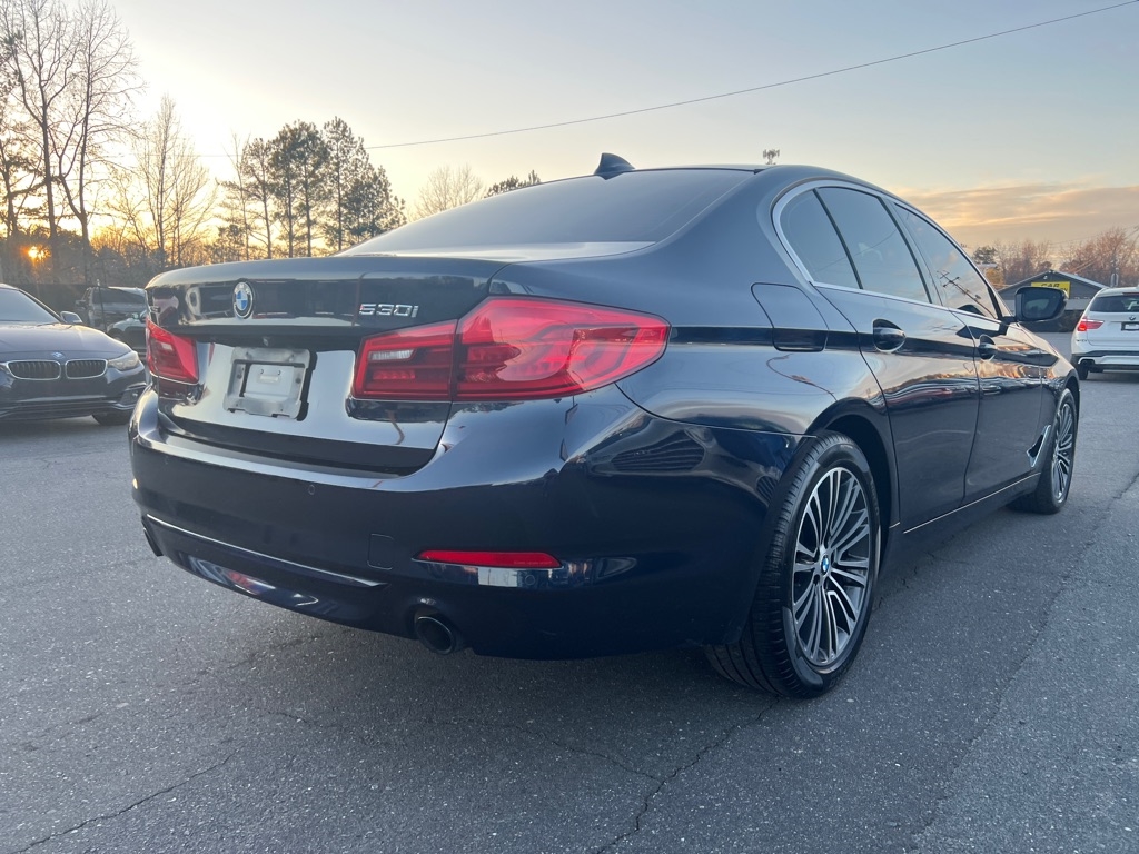 BMW 5-Series  2019