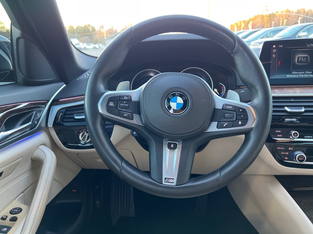 BMW 5-Series  2019