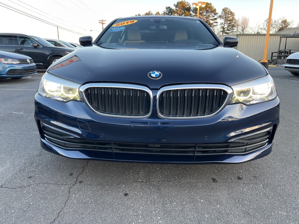 BMW 5-Series  2019