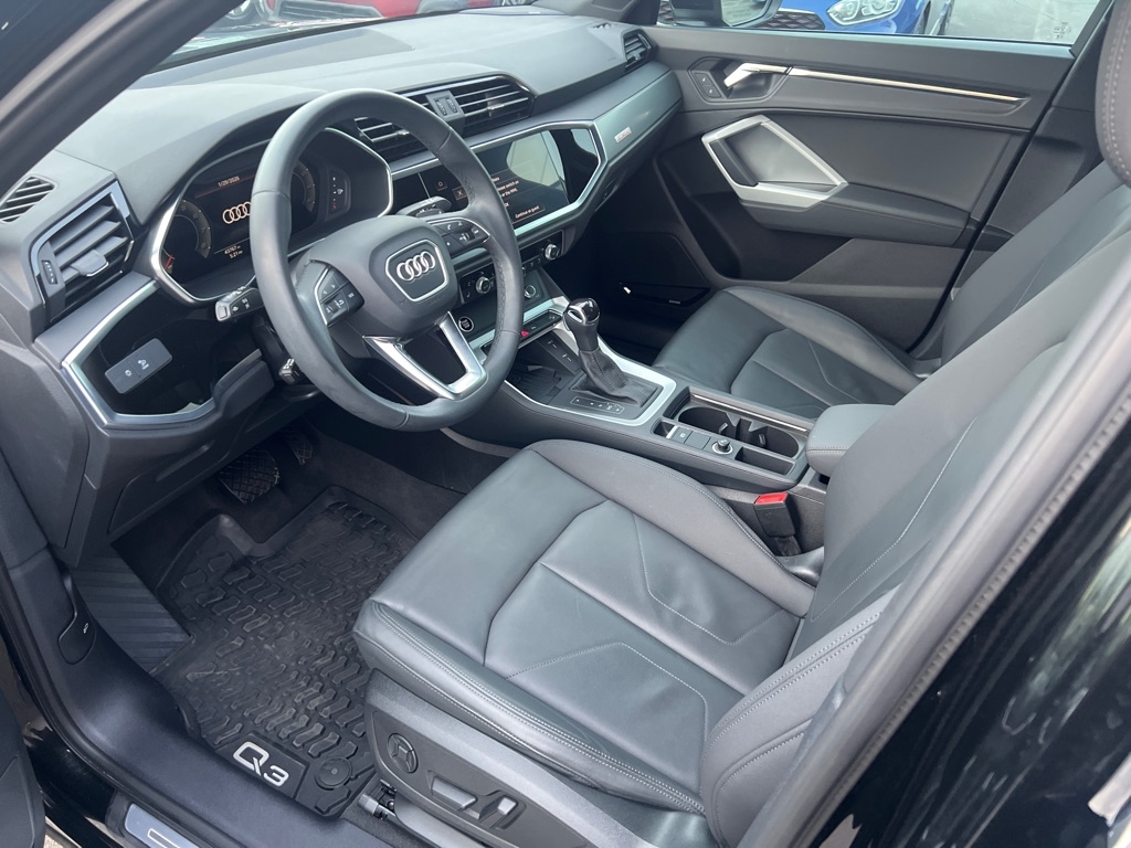 Audi Q3  2023