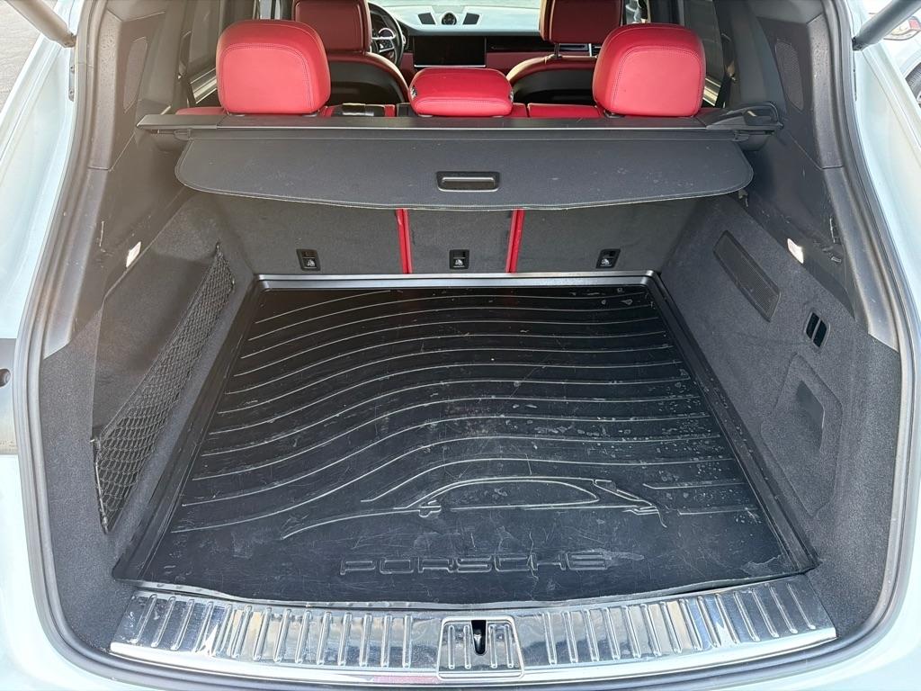 Porsche Cayenne  2022