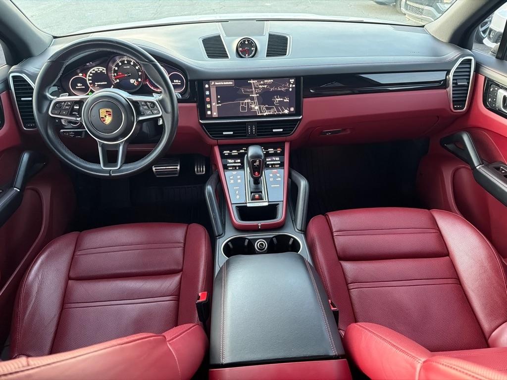 Porsche Cayenne  2022