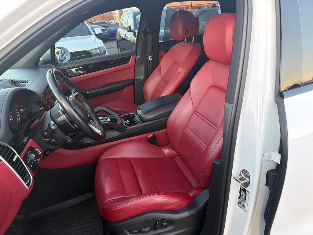 Porsche Cayenne  2022