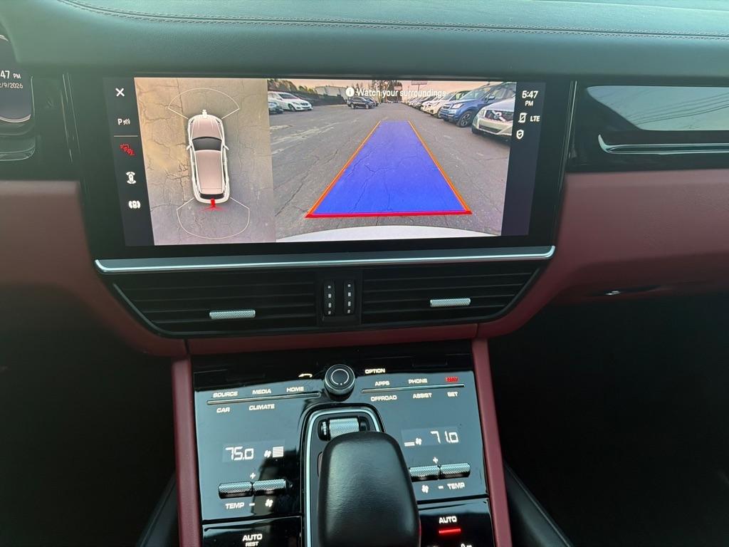 Porsche Cayenne  2022