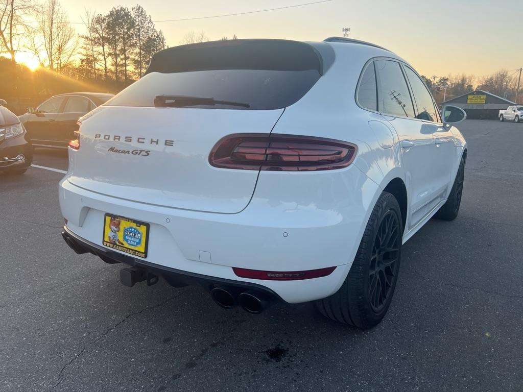 Porsche Macan  2017
