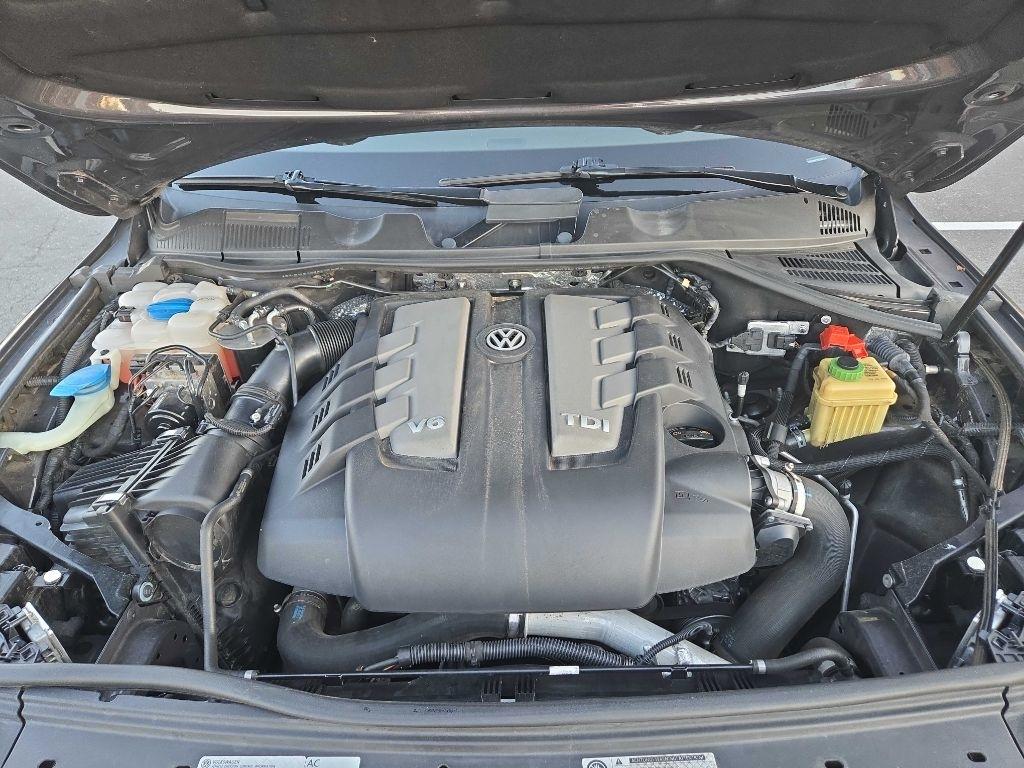 Volkswagen Touareg  2013