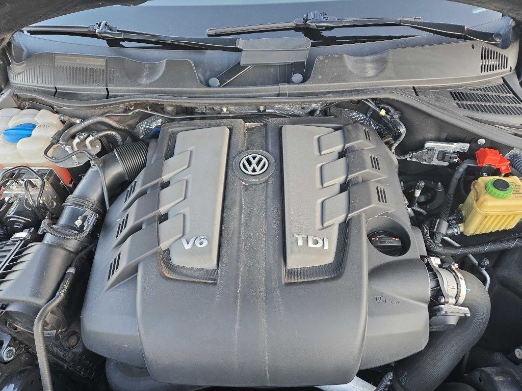 Volkswagen Touareg  2013