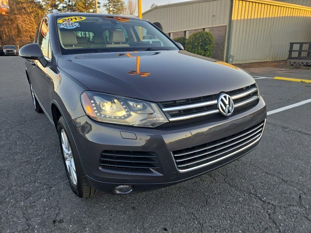 Volkswagen Touareg  2013