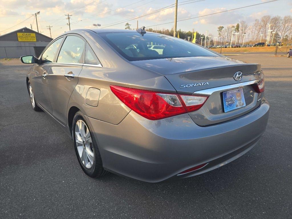 Hyundai Sonata  2013