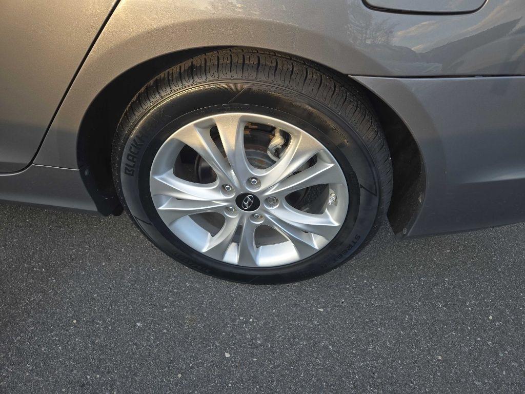 Hyundai Sonata  2013