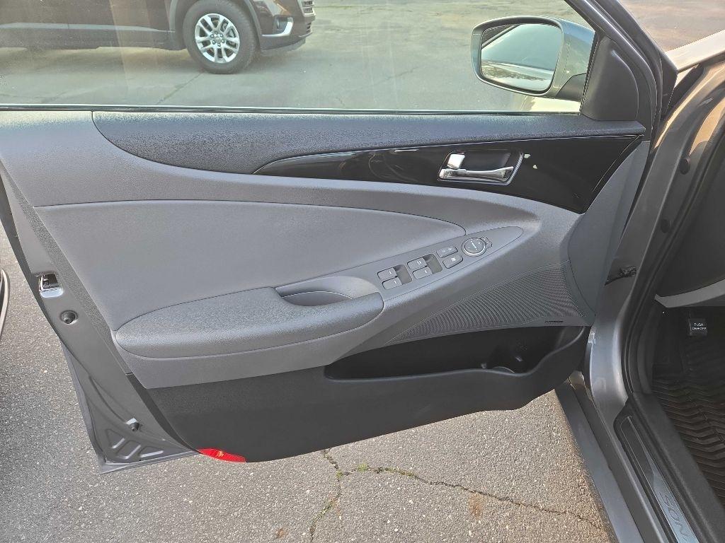 Hyundai Sonata  2013