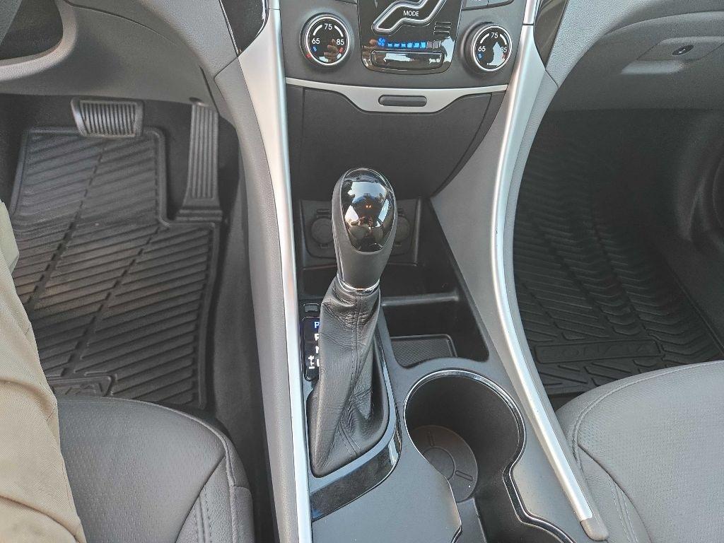 Hyundai Sonata  2013