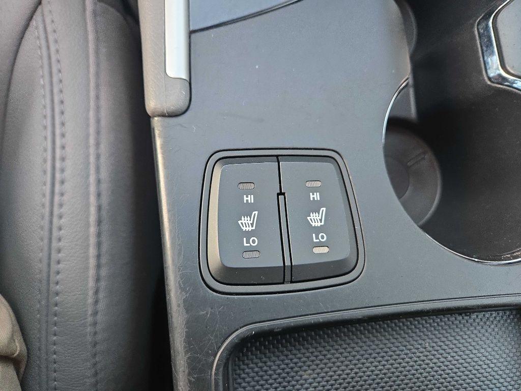 Hyundai Sonata  2013