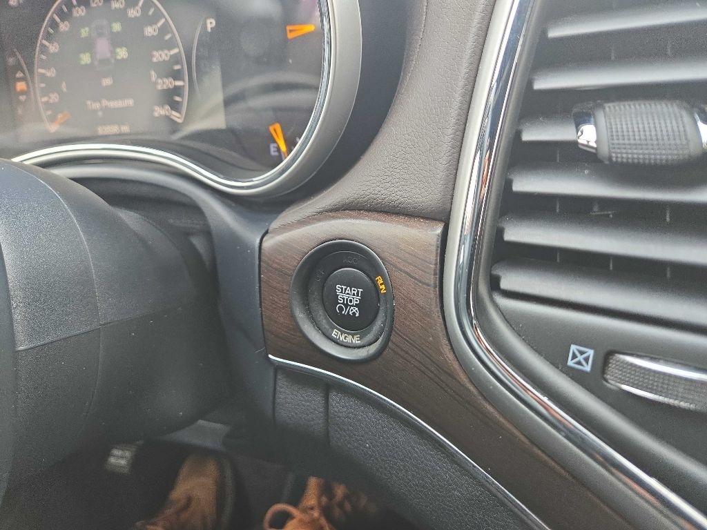 Jeep Grand Cherokee  2015