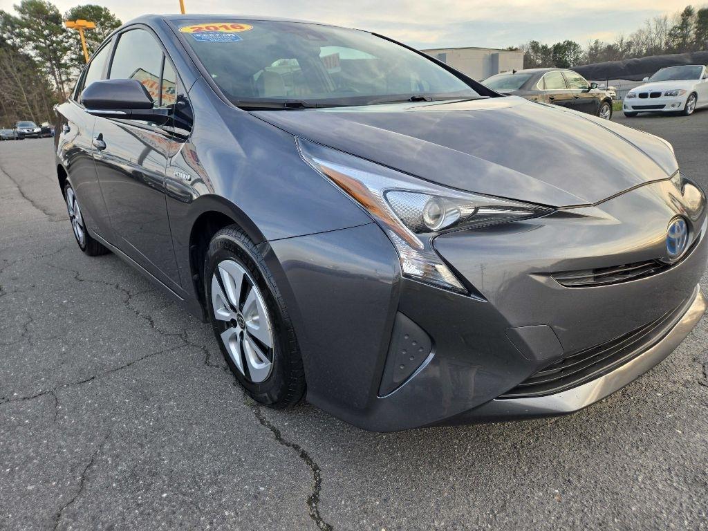 Toyota Prius  2016