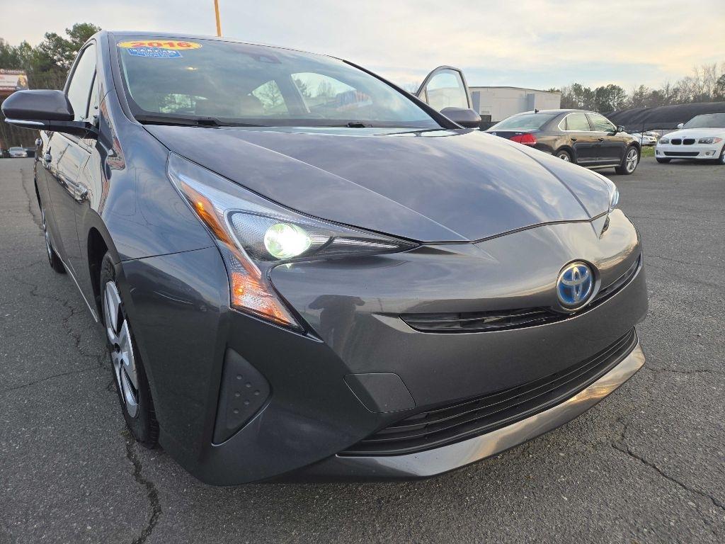 Toyota Prius  2016