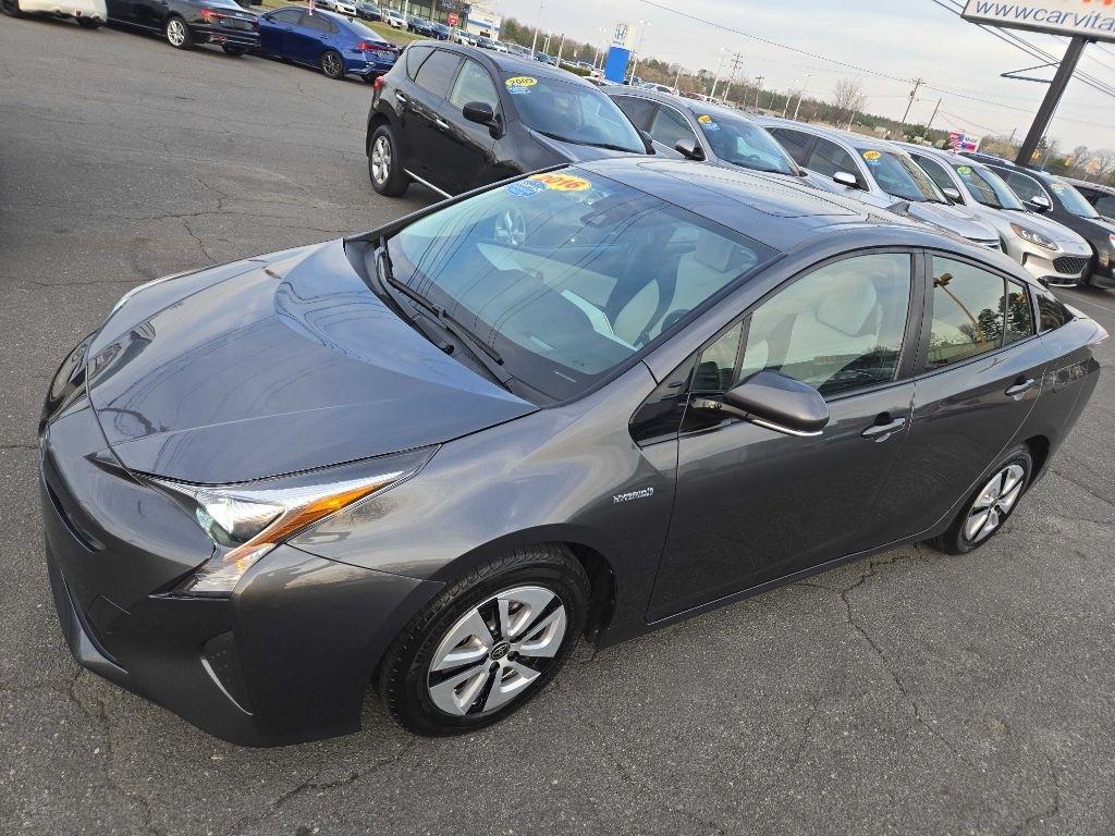 Toyota Prius  2016