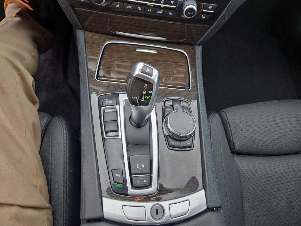 BMW 7-Series  2014