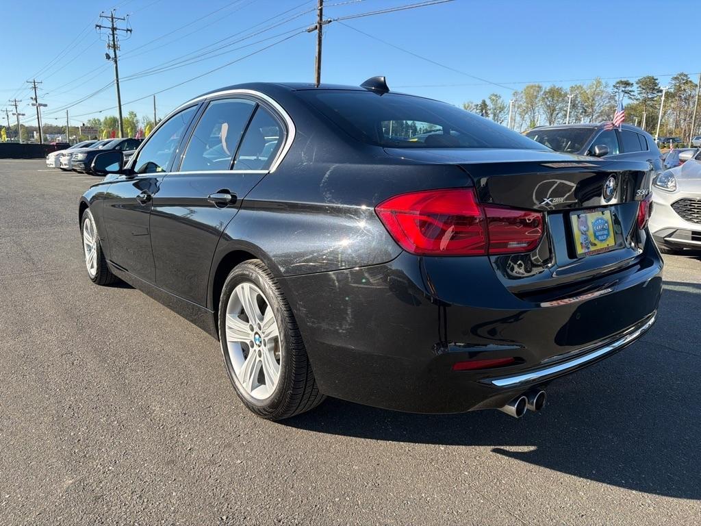 BMW 3-Series  2018