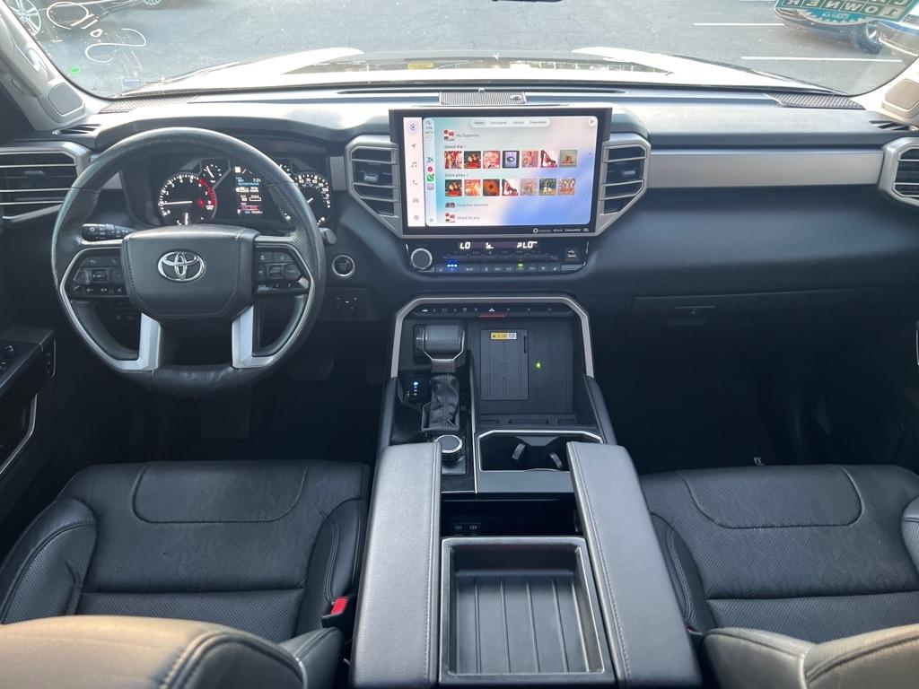Toyota Tundra  2022