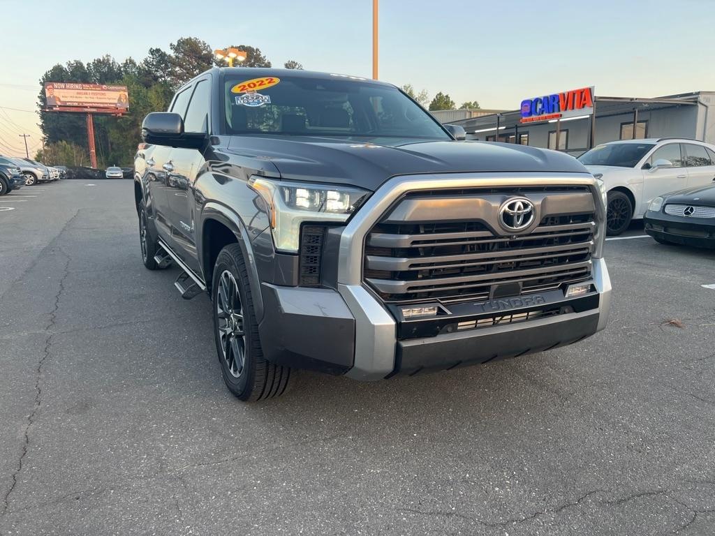 Toyota Tundra  2022