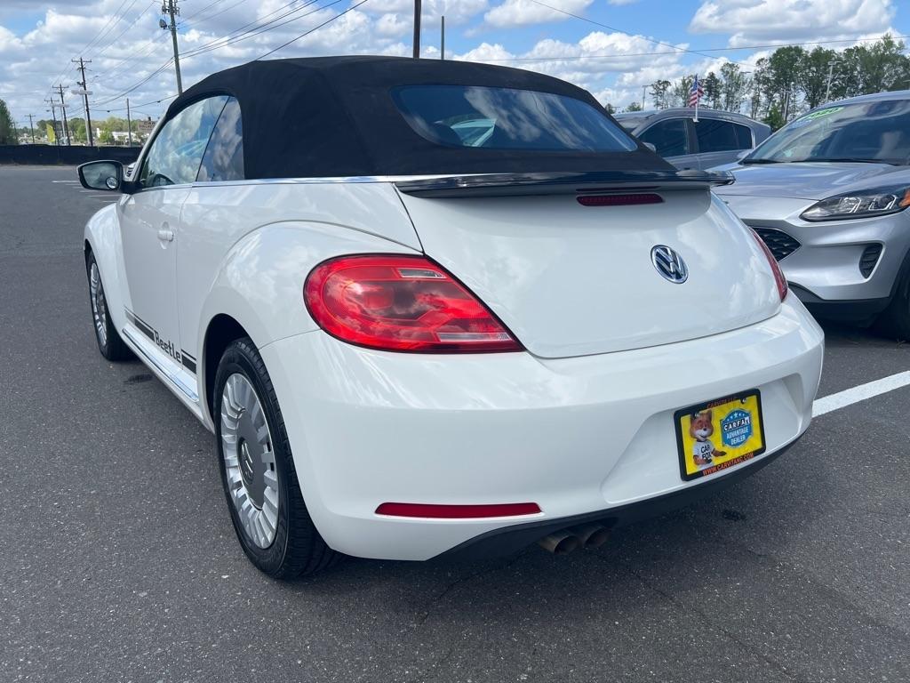 Volkswagen Beetle  2014
