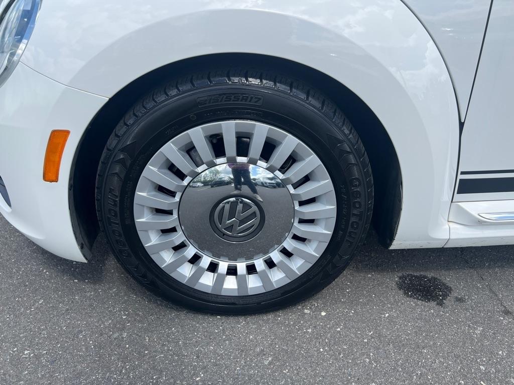 Volkswagen Beetle  2014