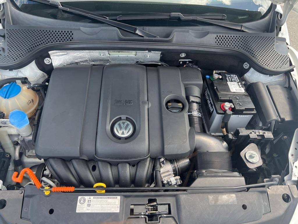 Volkswagen Beetle  2014