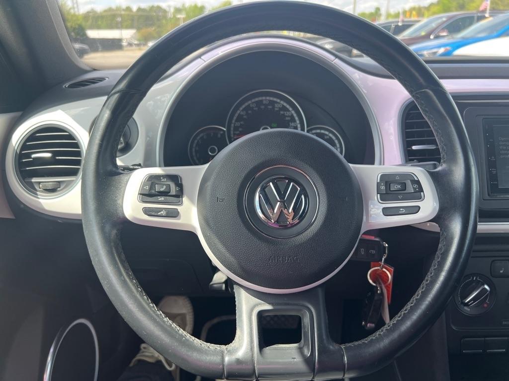 Volkswagen Beetle  2014