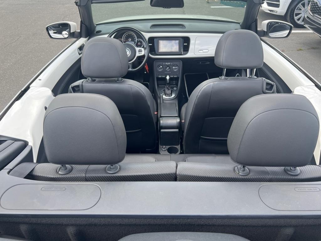 Volkswagen Beetle  2014