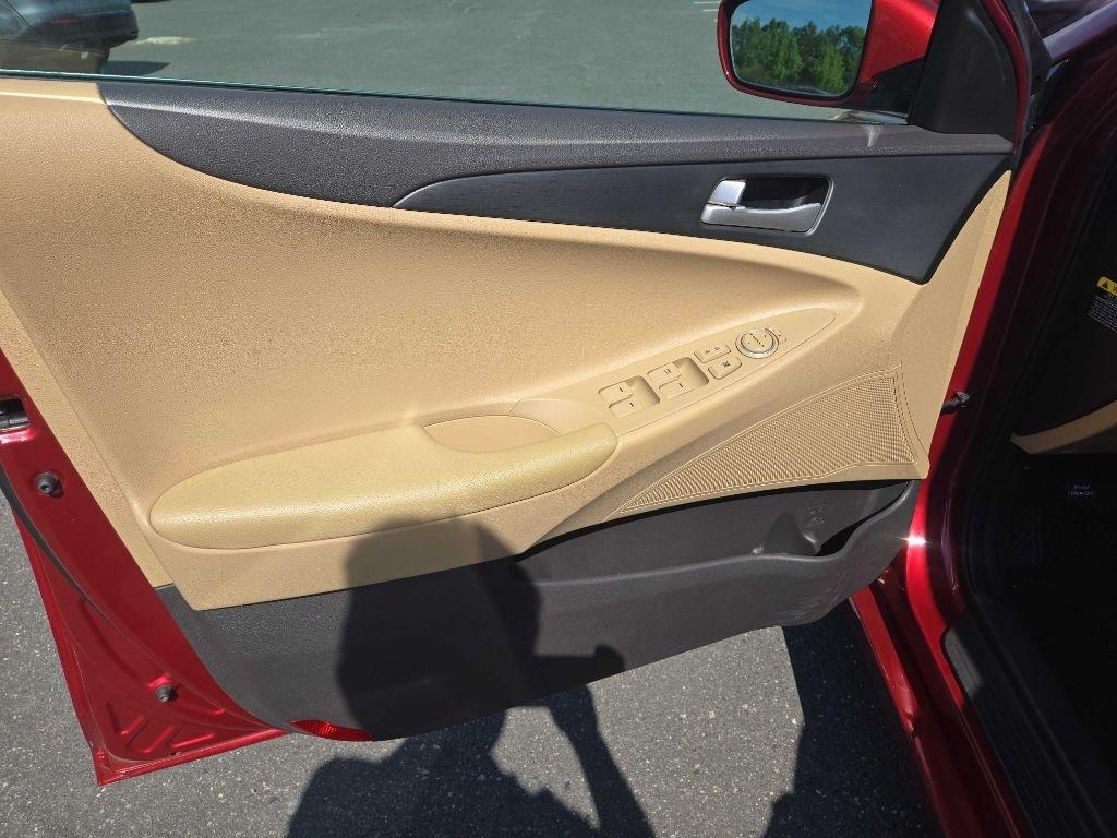 Hyundai Sonata  2013