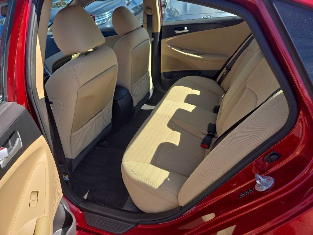 Hyundai Sonata  2013