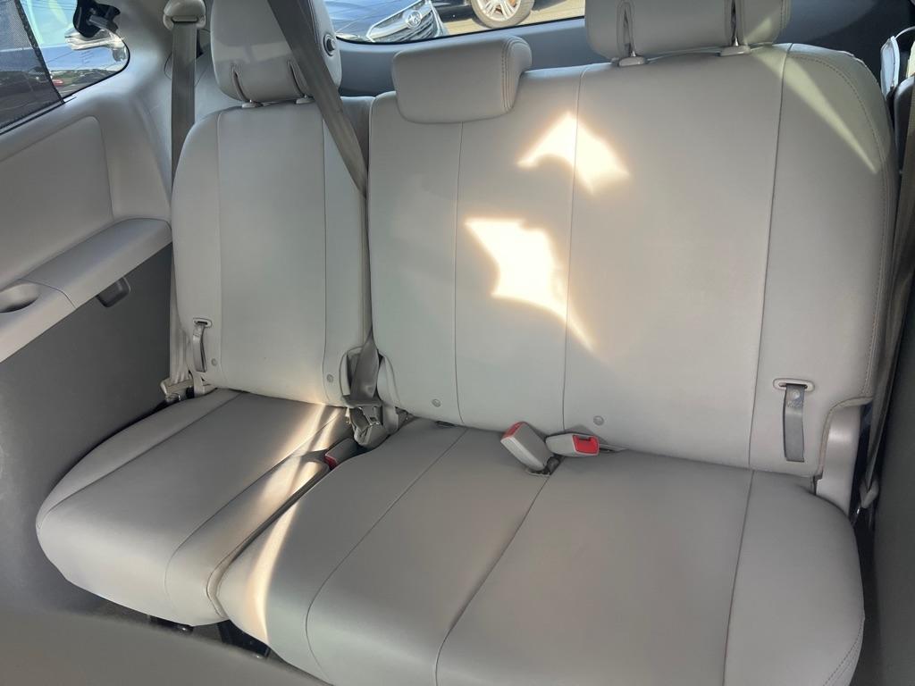 Toyota Sienna  2015